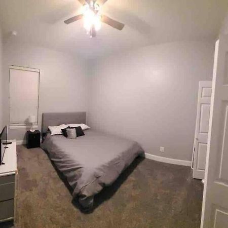 Entire House-Comfy/Close To Downtown/Ybor Tampa Exteriér fotografie